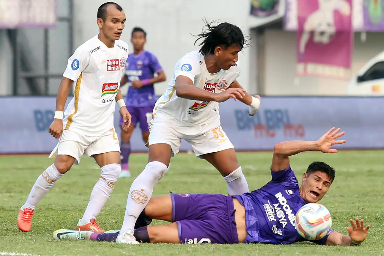 Hasil Liga 1 : Persita...