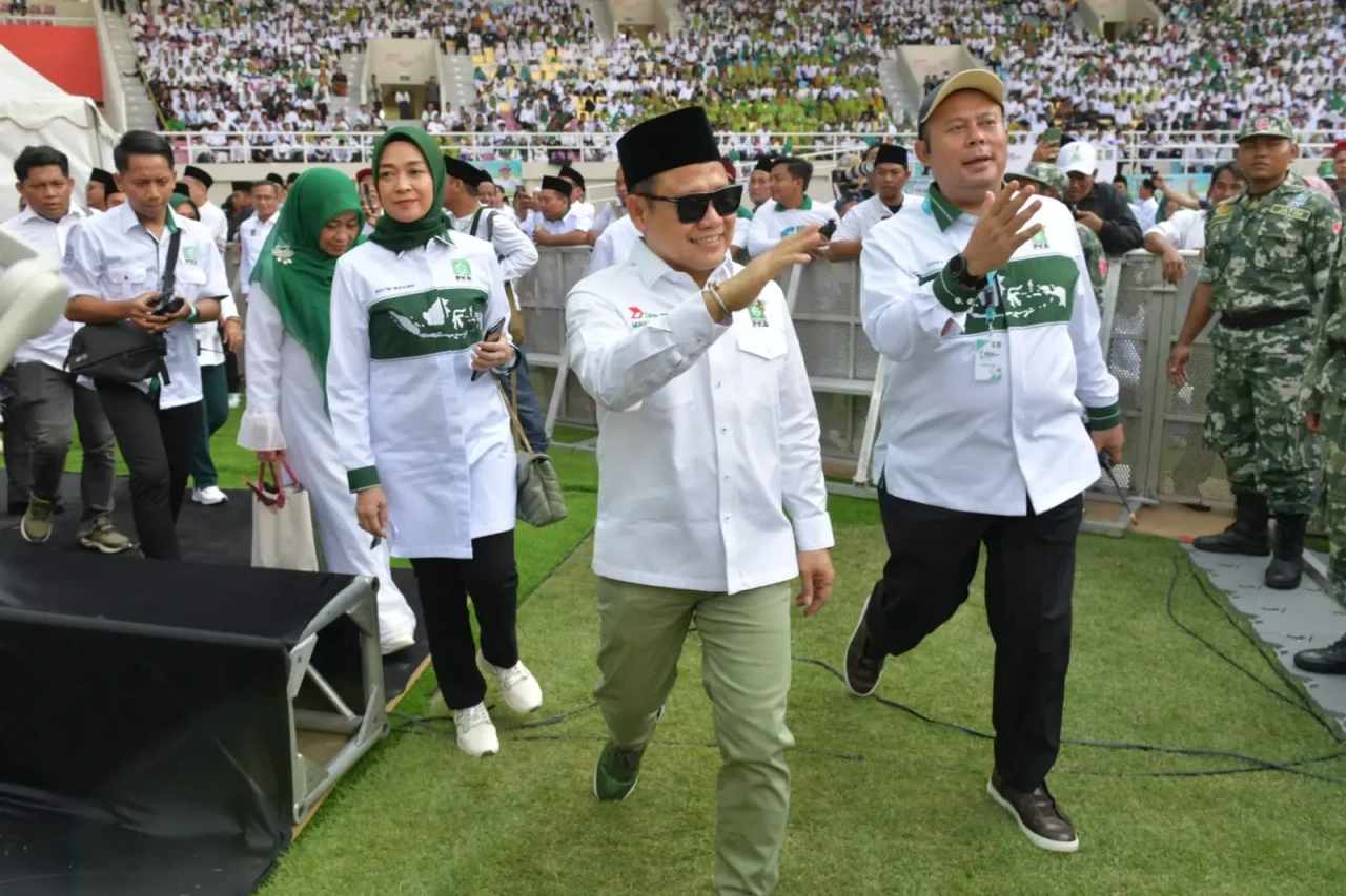 Jokowi Hadiri Perayaan...