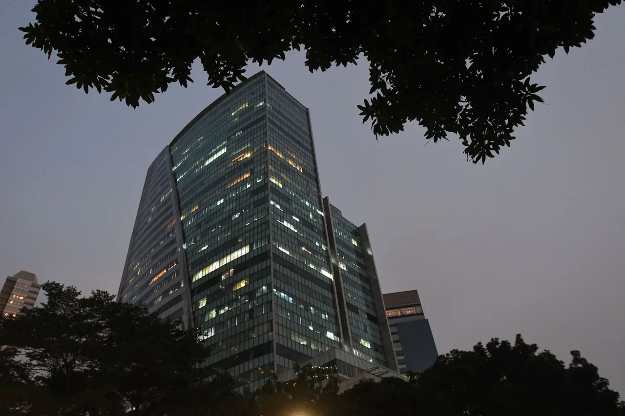 Satgas BLBI Sita Gedung...