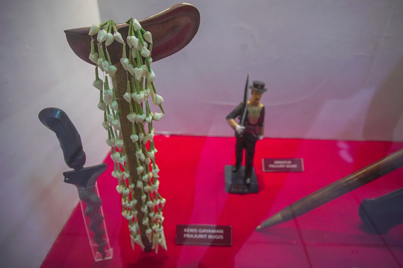 Potret Pameran Senjata...