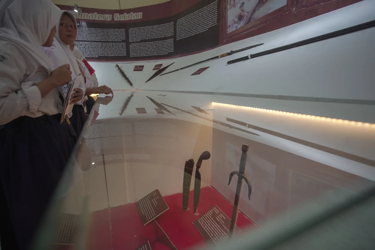 Potret Pameran Senjata...