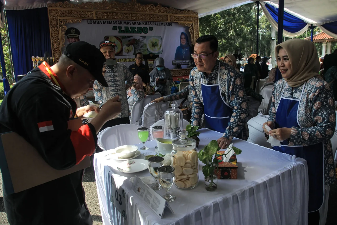 Potret Keseruan Lomba...
