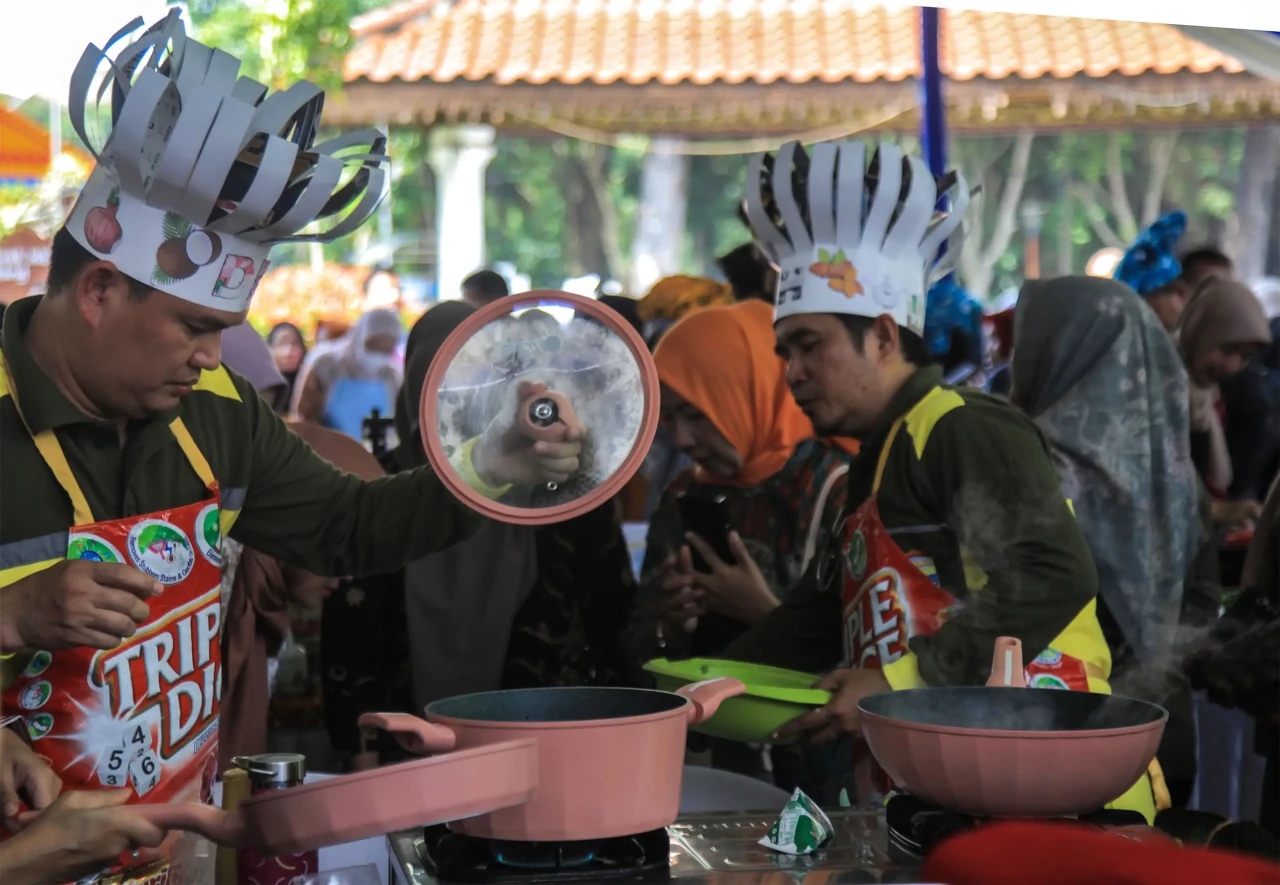 Potret Keseruan Lomba...