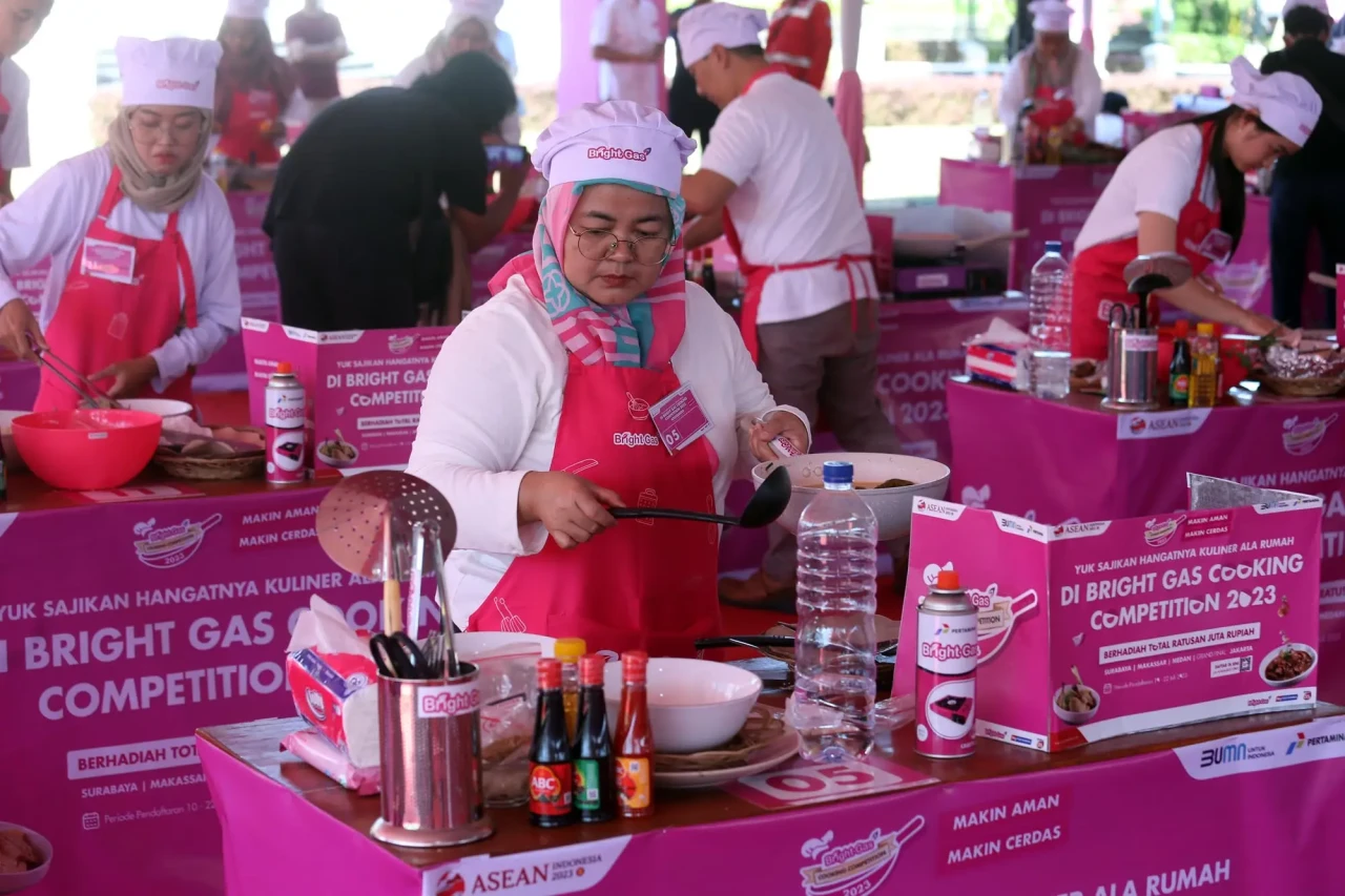 Keseruan Bright Gas...