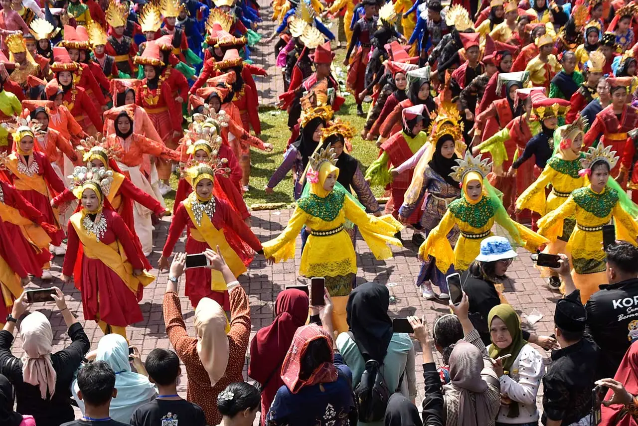 Gebyar Pendidikan di...