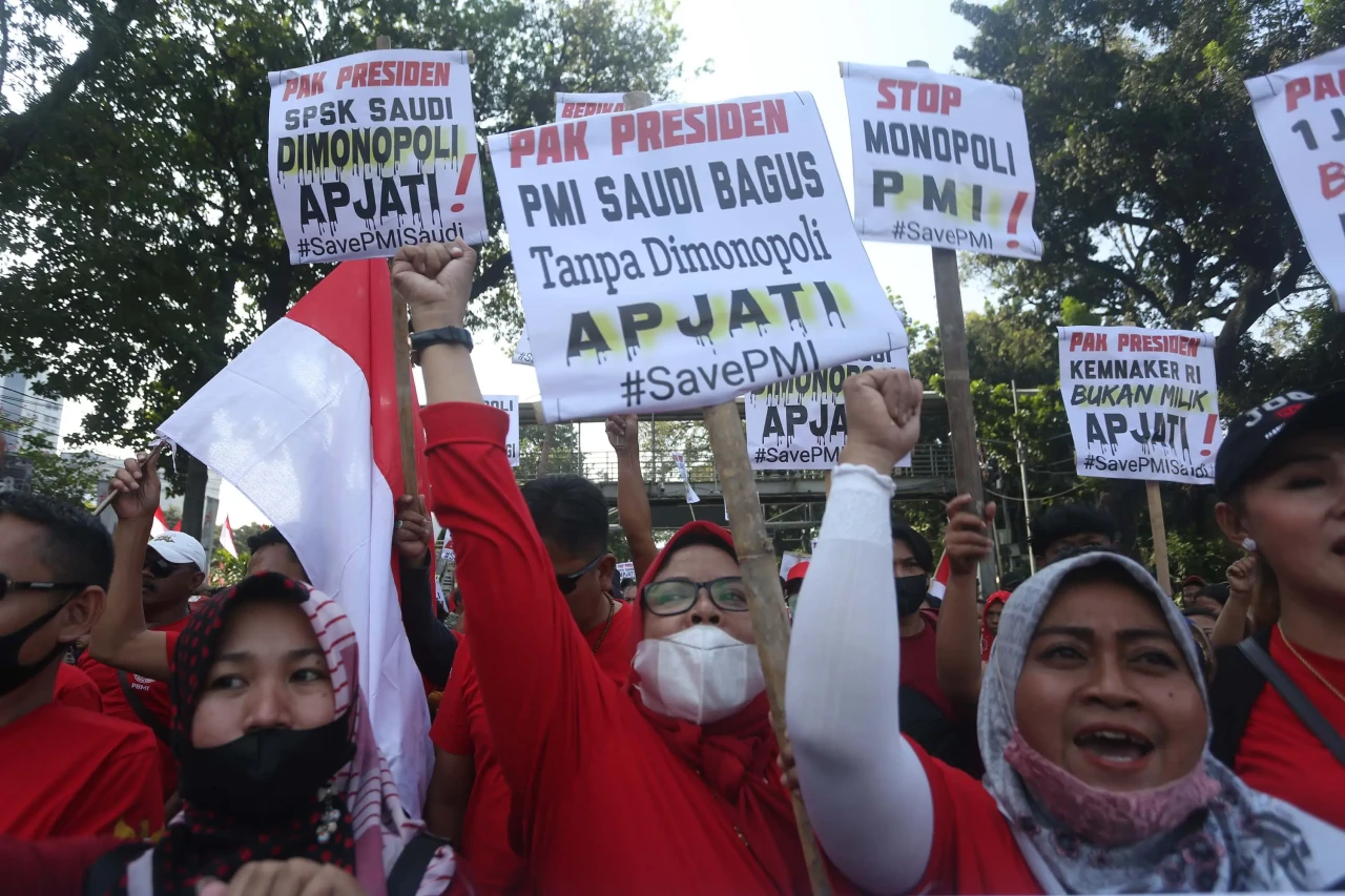 Aksi Solidaritas Perjuangan...