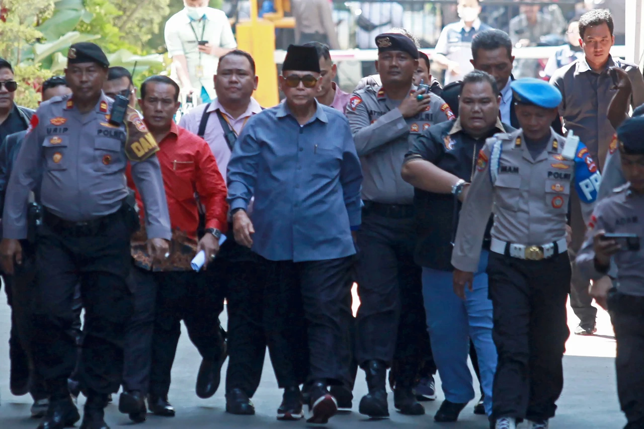 Panji Gumilang Jalani...