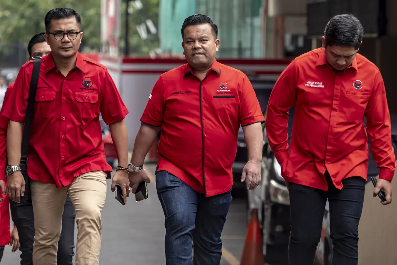 DPP PDIP Laporkan Rocky...