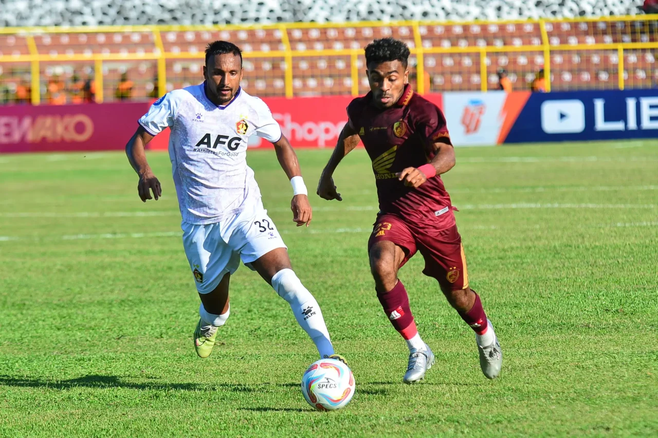 Persik Kediri Kalahkan...
