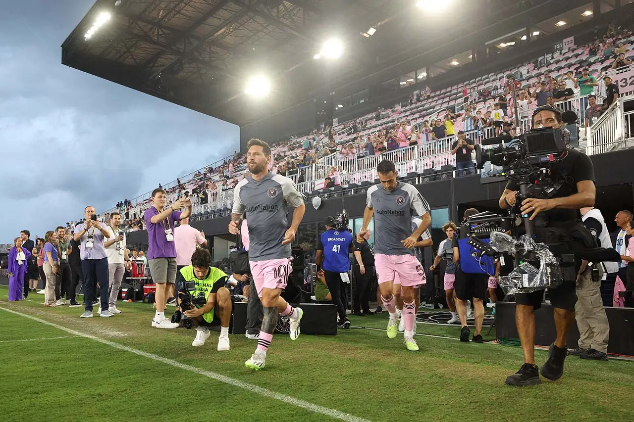 Debut MLS, Lionel Messi...