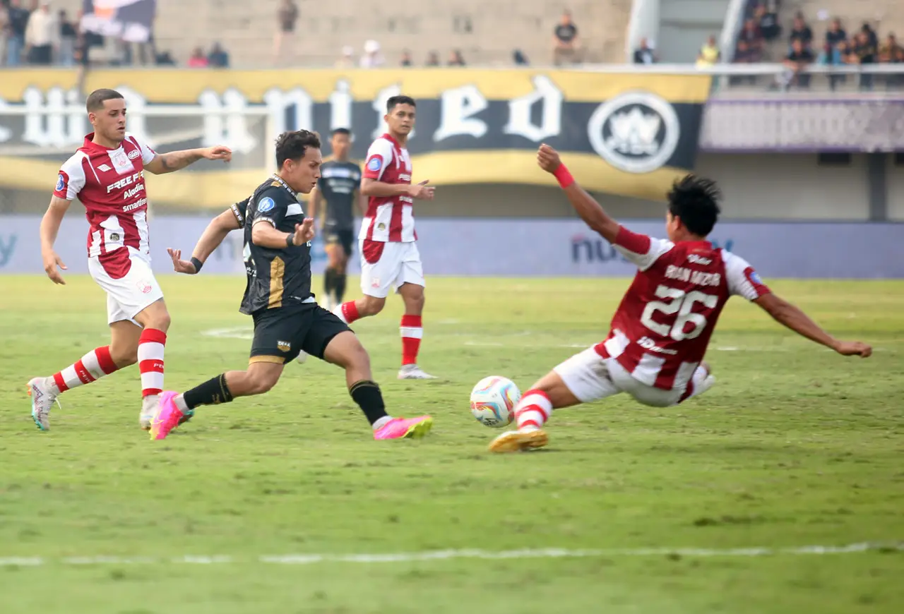 Dewa United Ditahan...