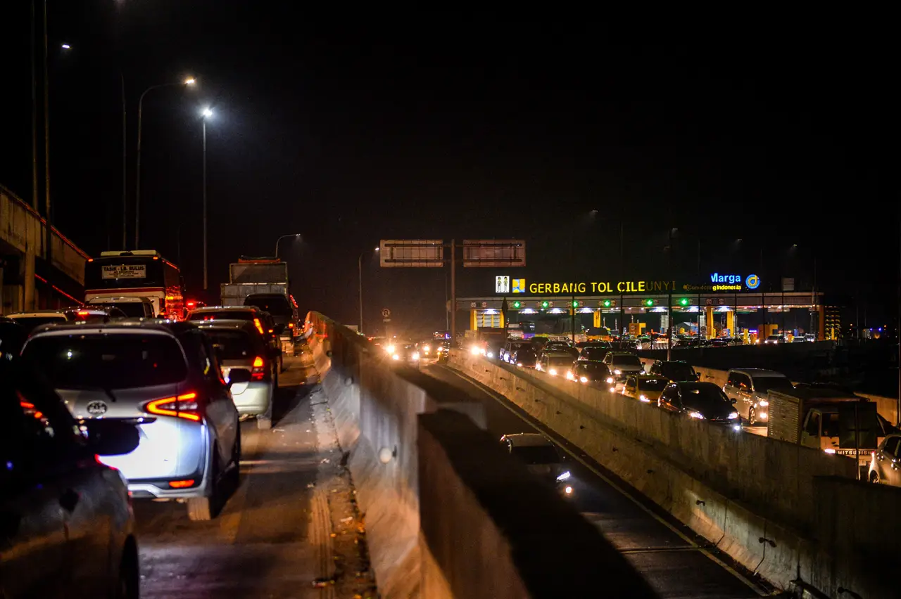 Kemacetan di Ruas Tol...