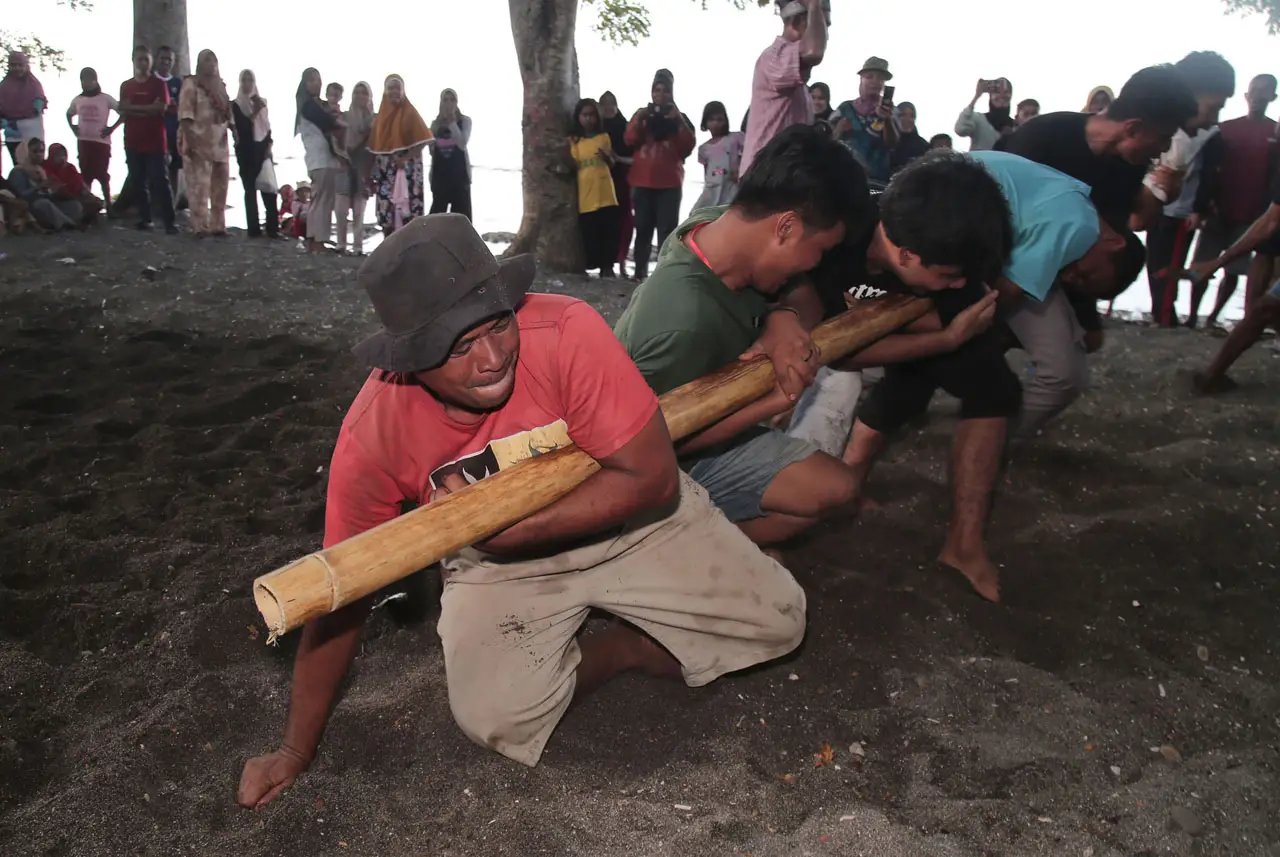 Atraksi Bambu Gila di...
