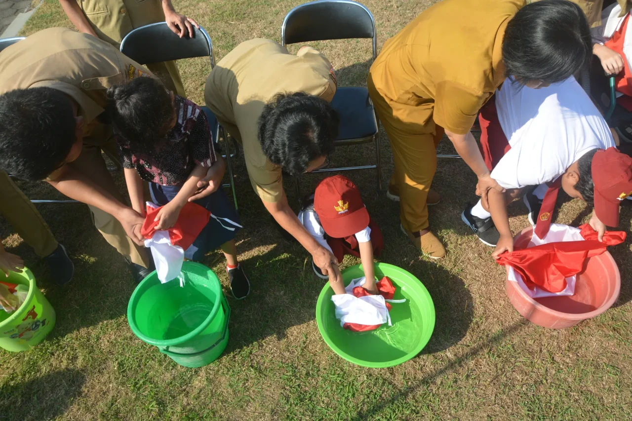 Momen Mengharukan Siswa...
