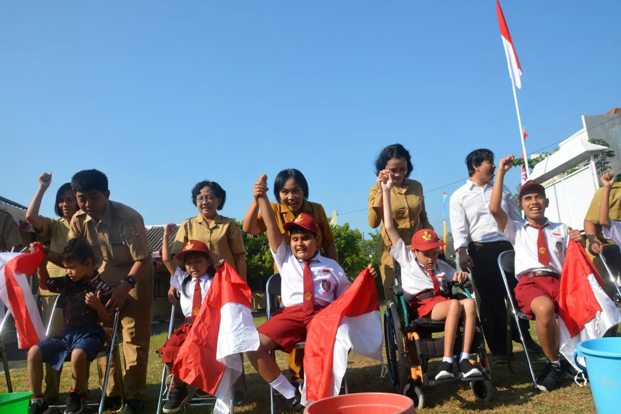 Momen Mengharukan Siswa...