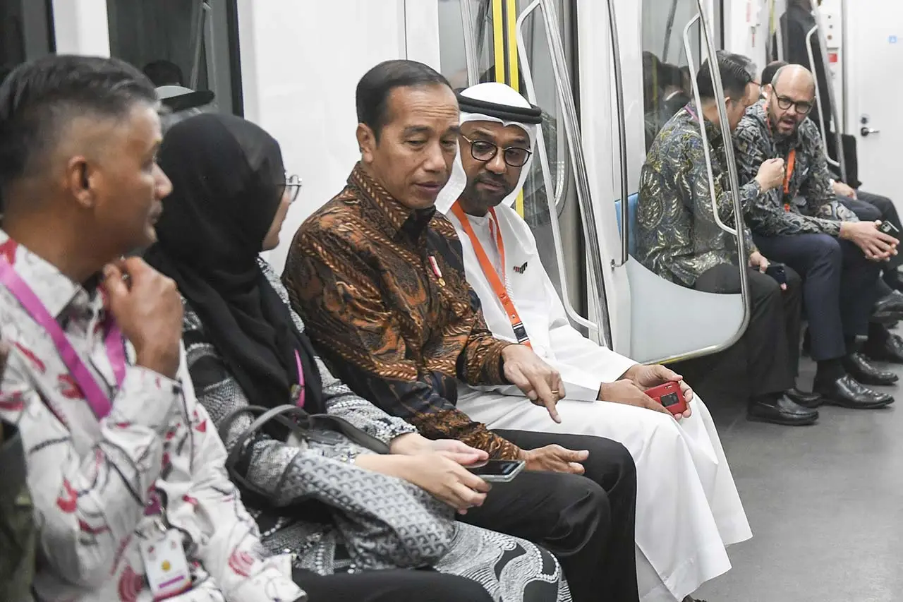 Presiden Jokowi Ajak...