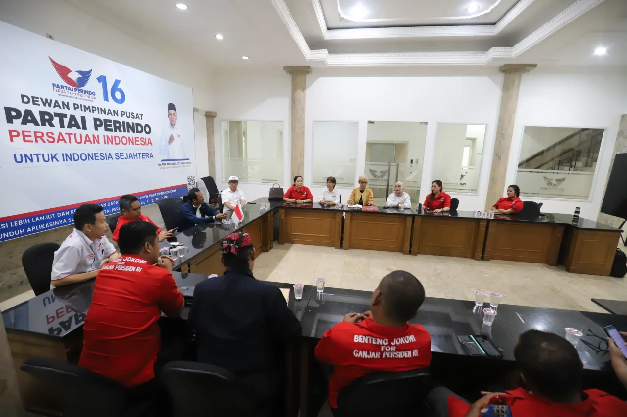 Partai Perindo dan Relawan...