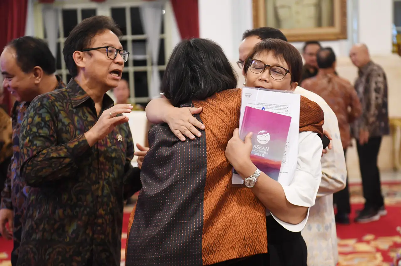 Momen Hangat Para Menteri...