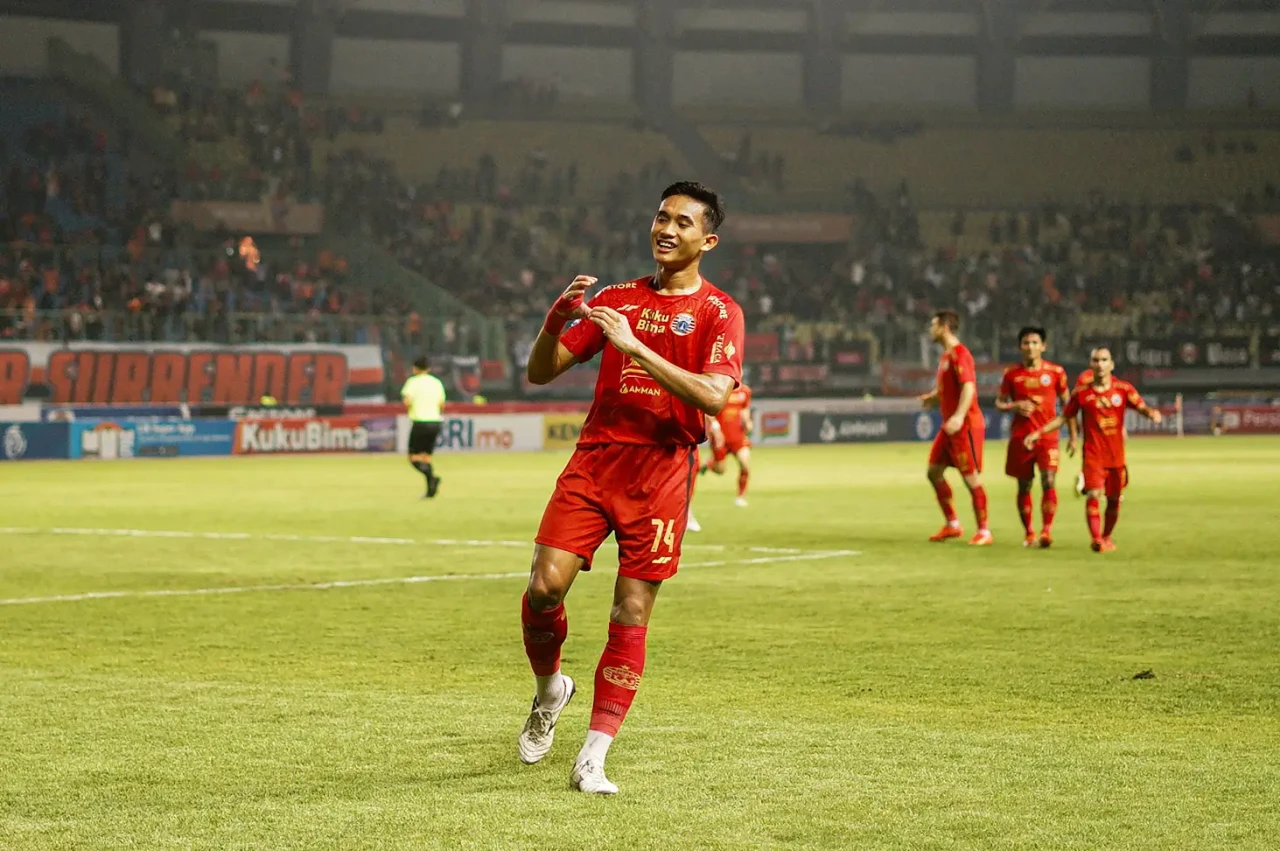 Persija Jakarta vs Borneo...