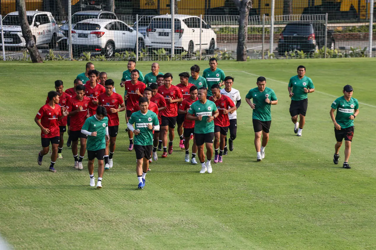Latihan Perdana Timnas...