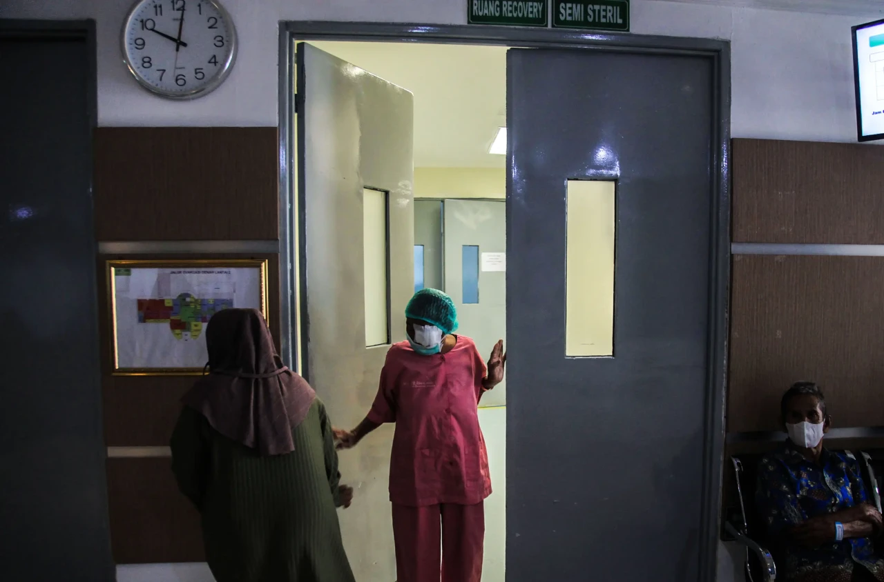 Potret Operasi Mata...