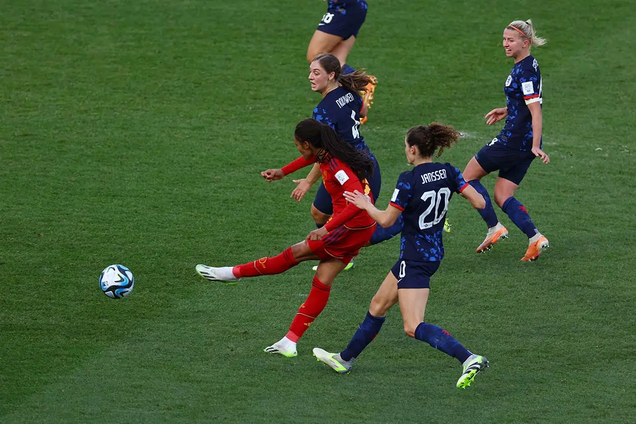 Spanyol Tembus Semifinal...