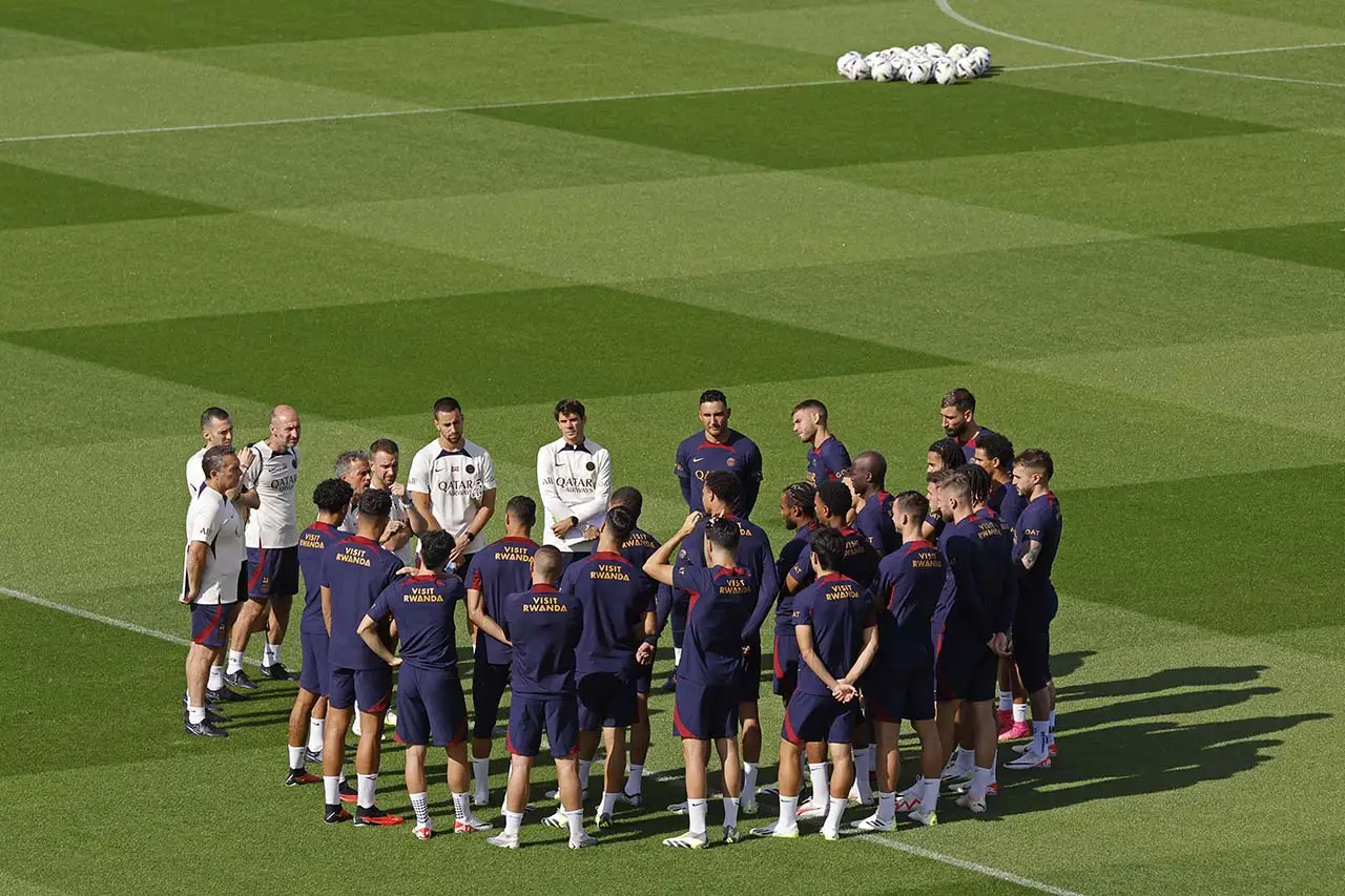 PSG Gelar Latihan, Kylian...