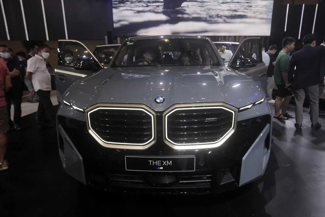 BMW Luncurkan 3 Mobil...