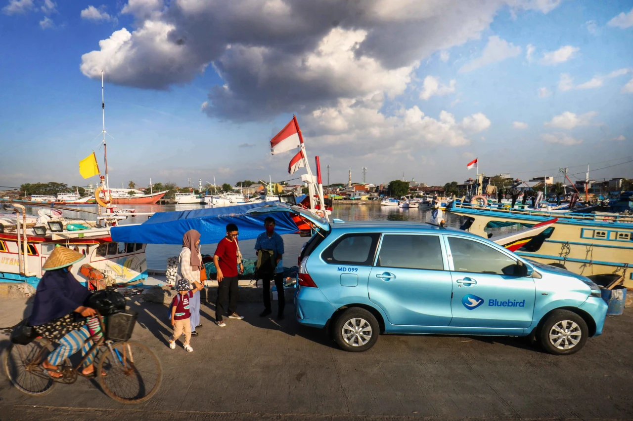 Menikmati Kota Pesisir...