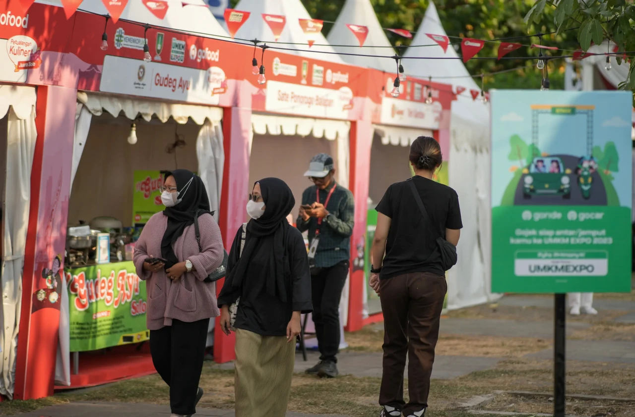 Menkop UKM Teten Masduki...
