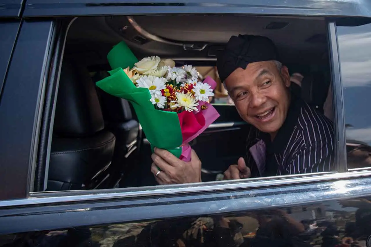 Ganjar Pranowo Hadiri...