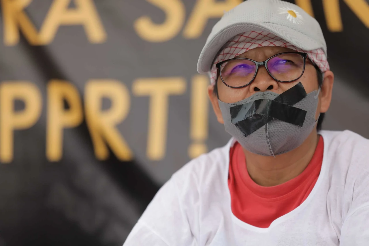 Aksi Mogok Makan untuk...