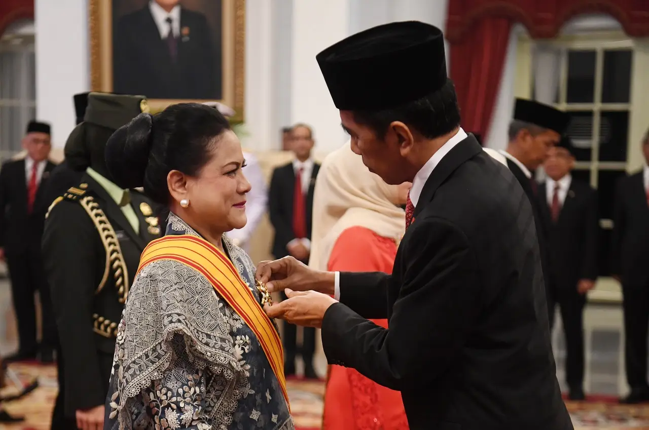 Ibu Negara dan Istri...