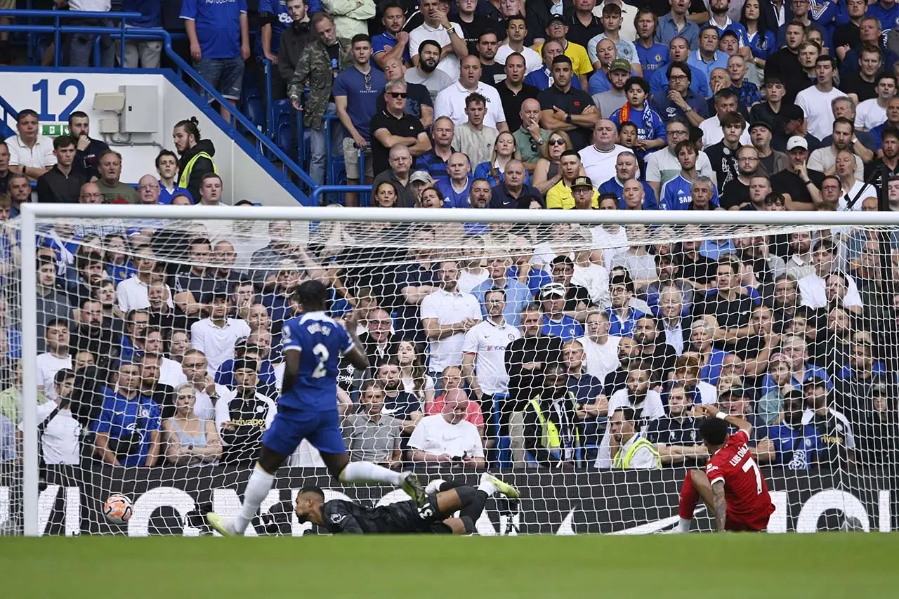 Chelsea Ditahan Liverpool...