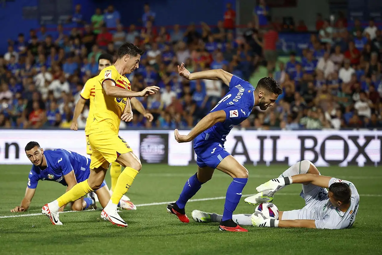 Tensi Tinggi Xavi Diusir,...