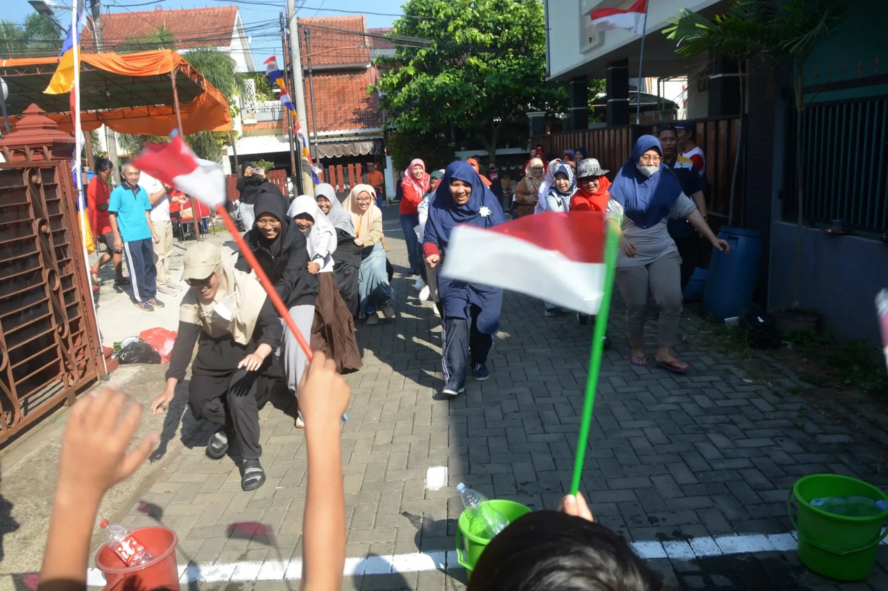 Potret Kemeriahan Lomba...