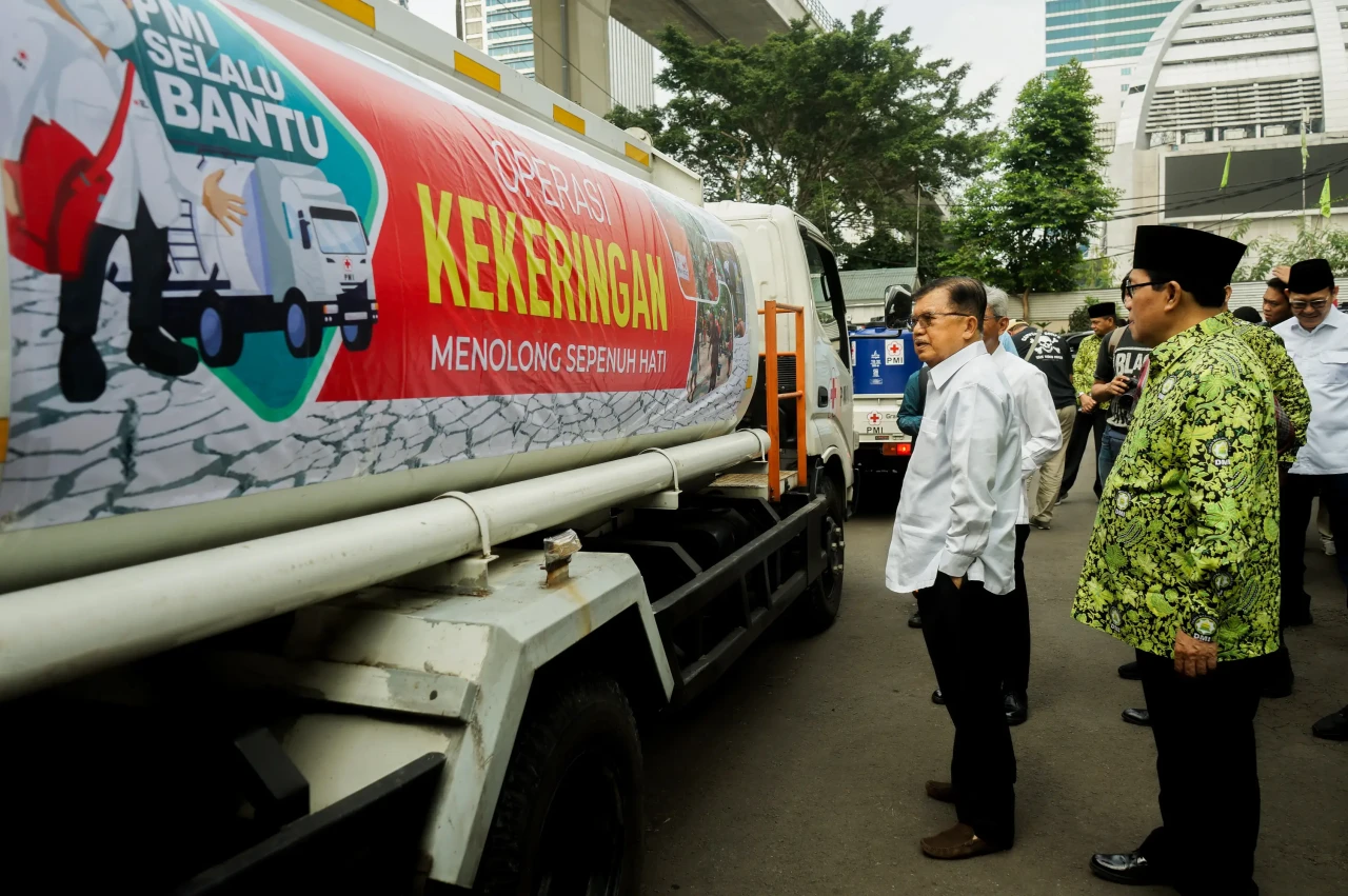 PMI Pusat Bantu Salurkan...