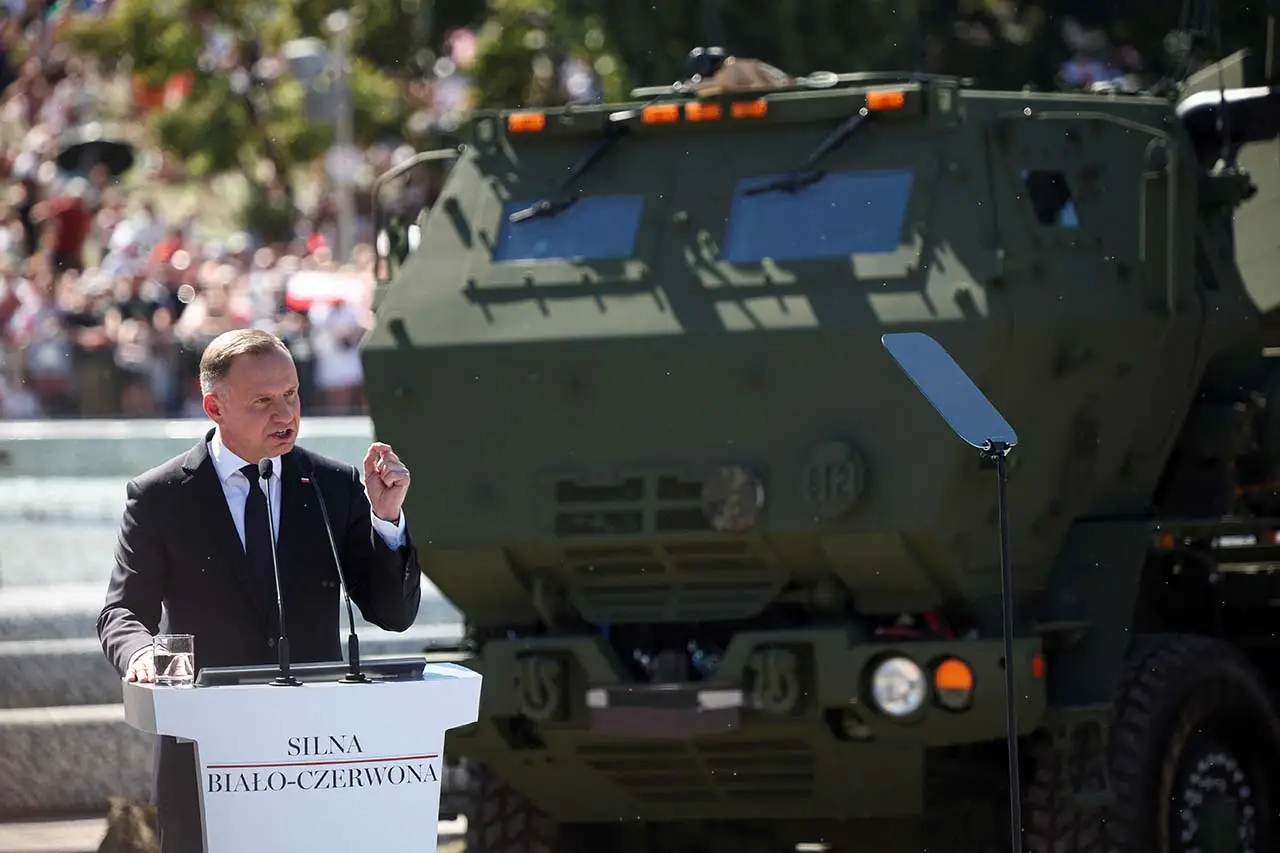 Polandia Gelar Parade...