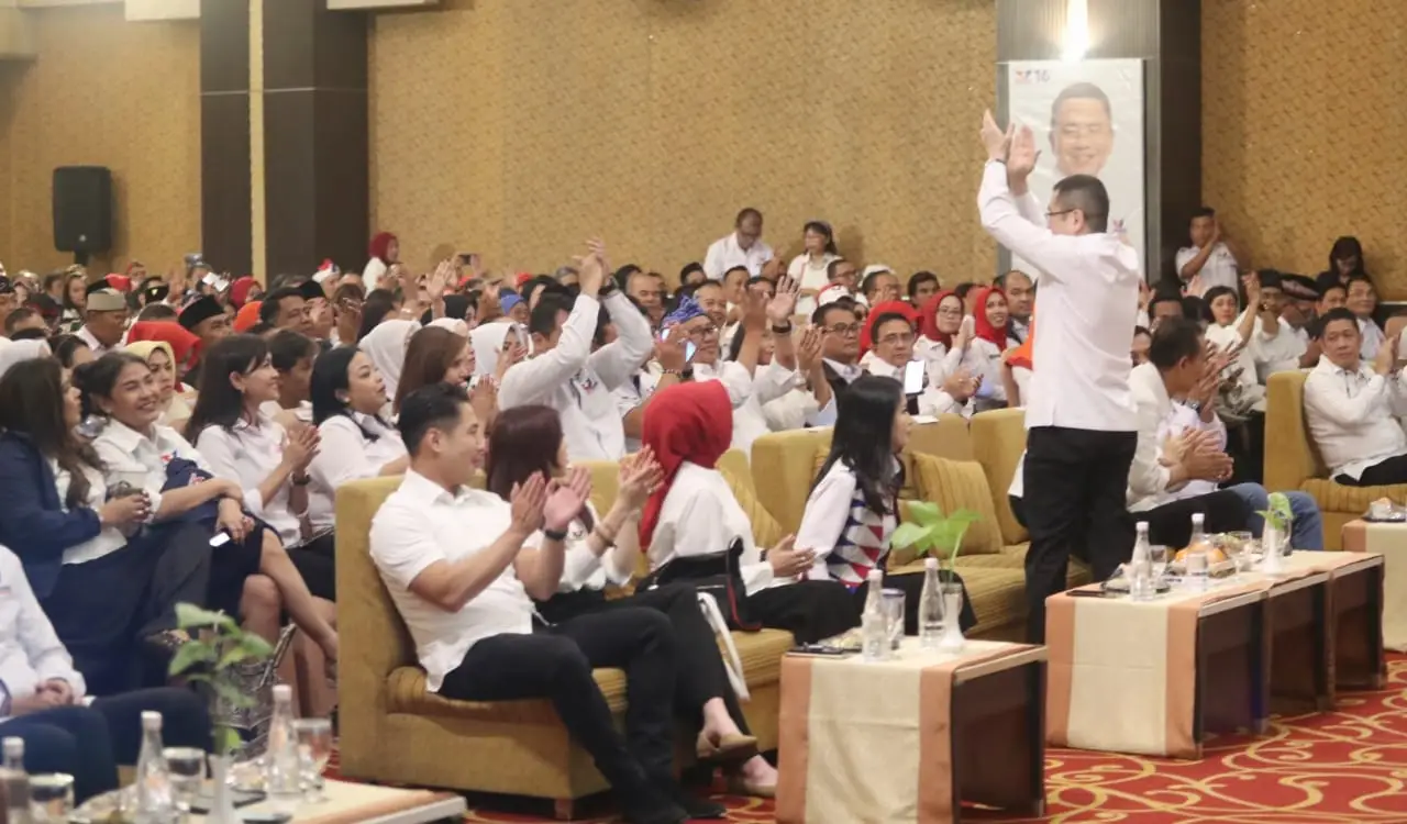 HT Panaskan Mesin Partai...