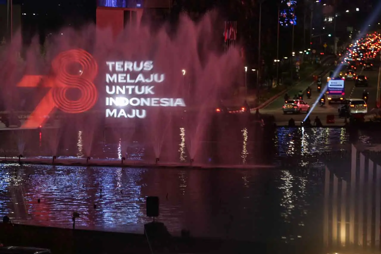 Video Mapping di Bundaran...