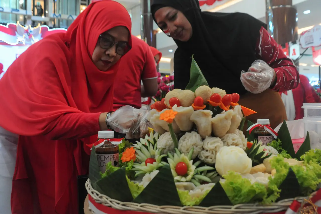 Lomba Tumpeng Pempek...