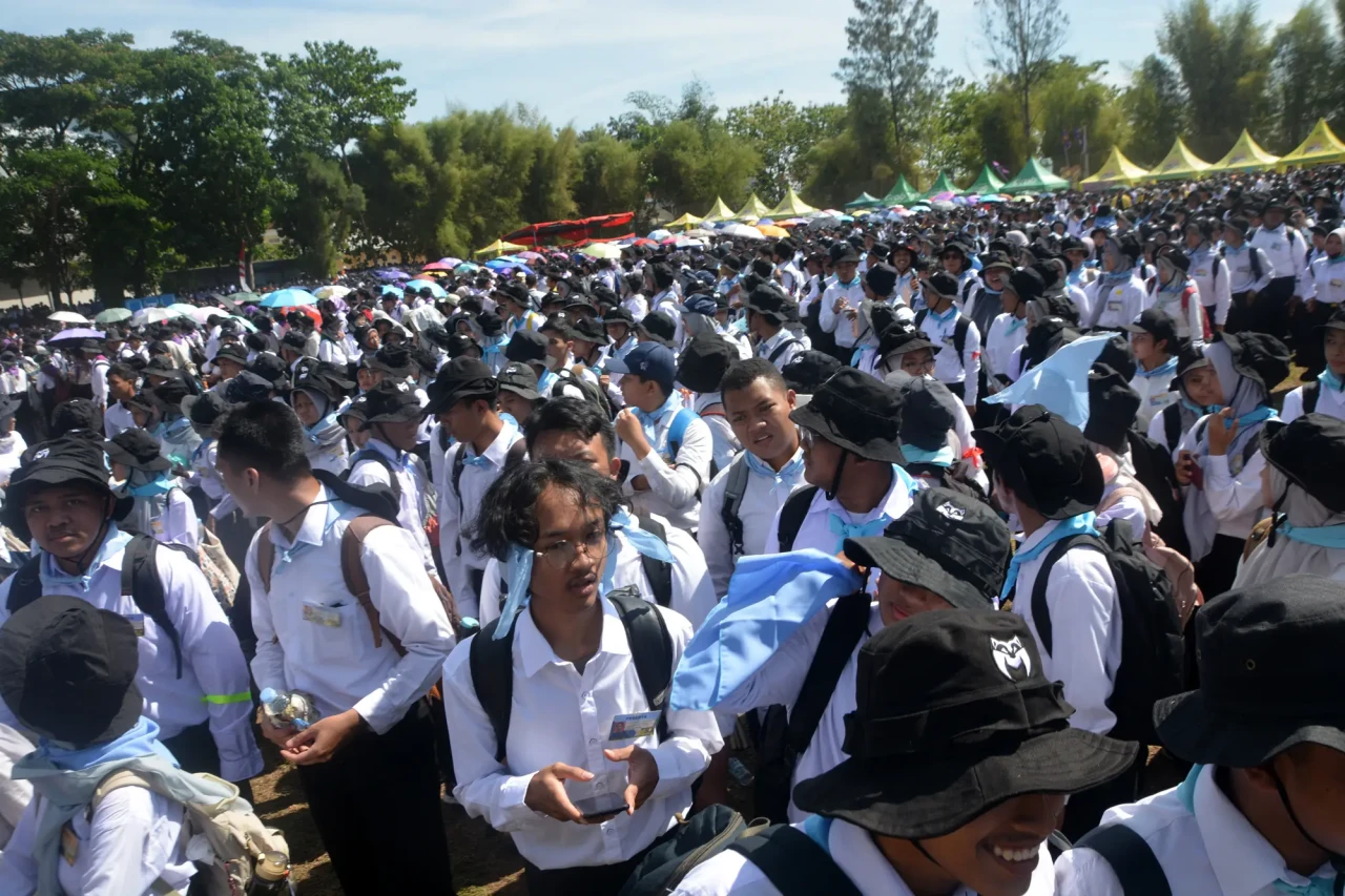 10.928 Mahasiswa Baru...