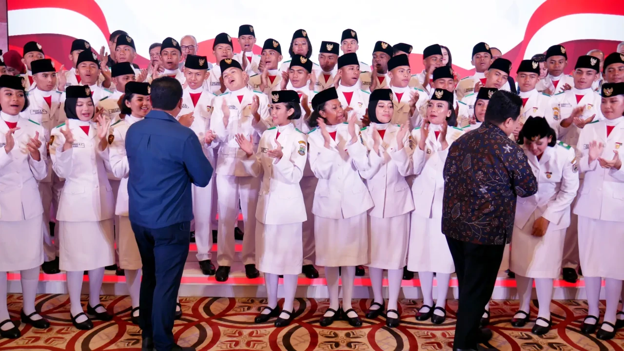 Bank Mandiri Group Berikan...
