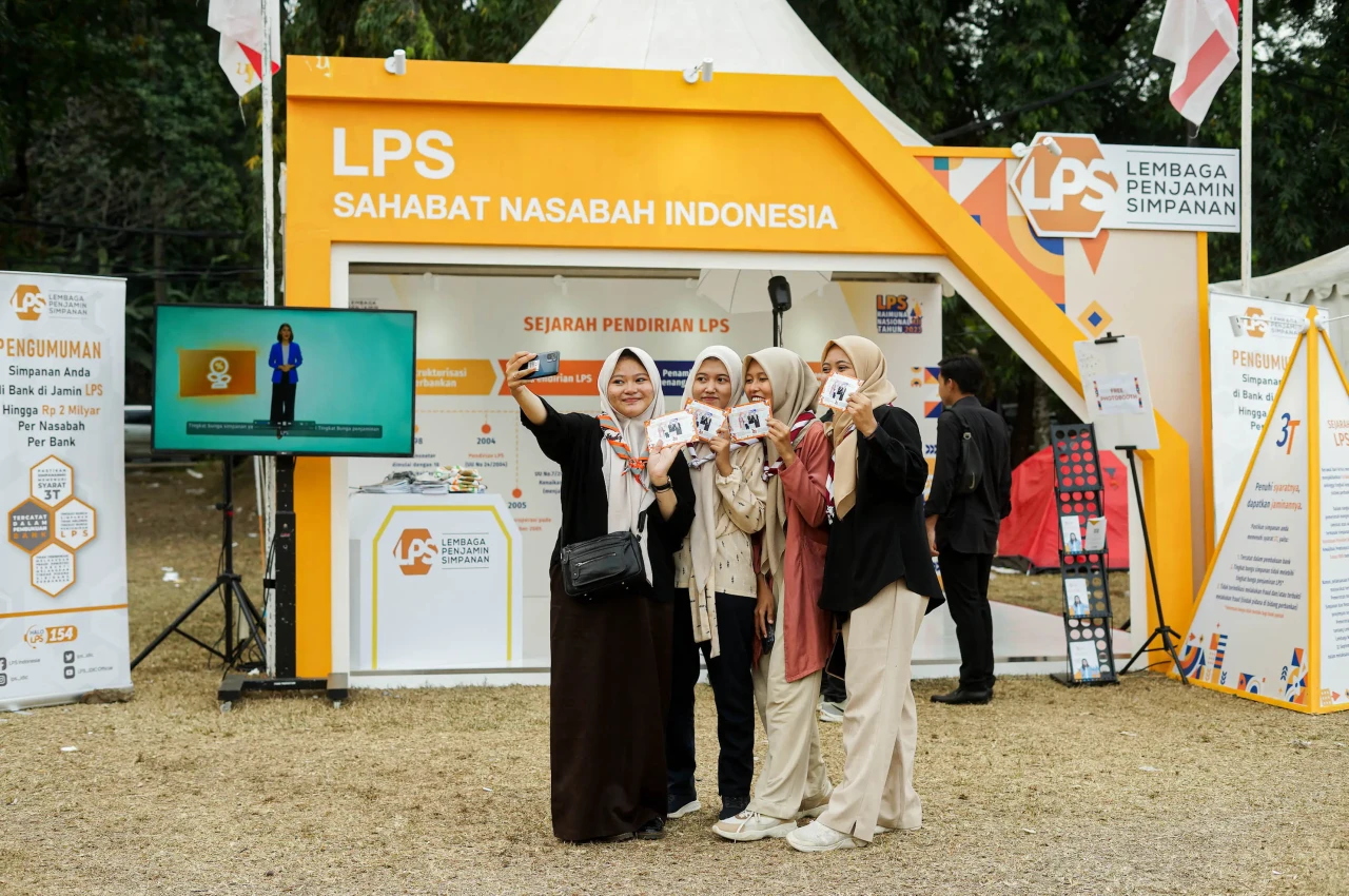 LPS Berikan Edukasi...