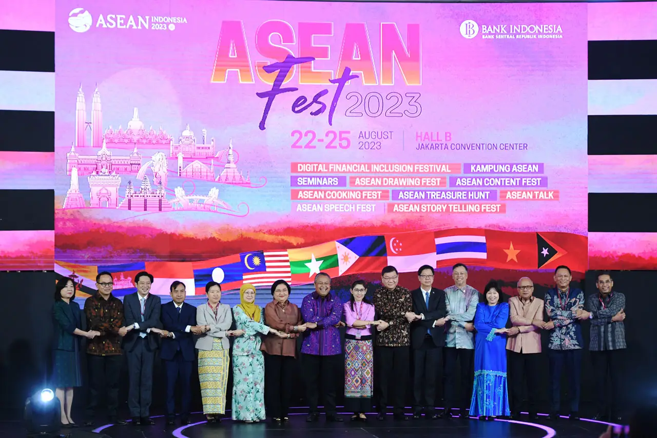Pembukaan ASEAN Fest...