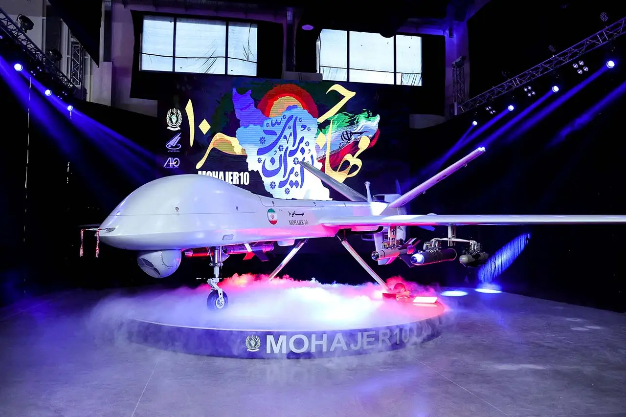 Iran Pamer Drone Militer...