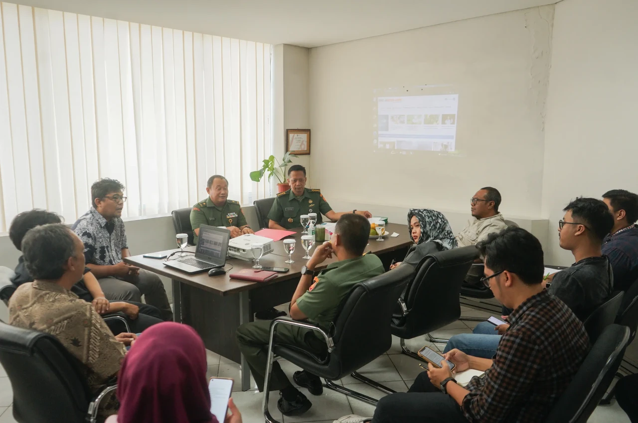 Unhan Buka Beasiswa...