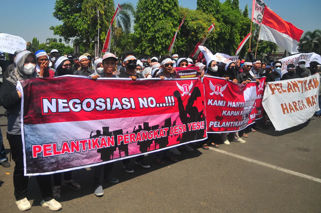 Tak Kunjung Dilantik,...