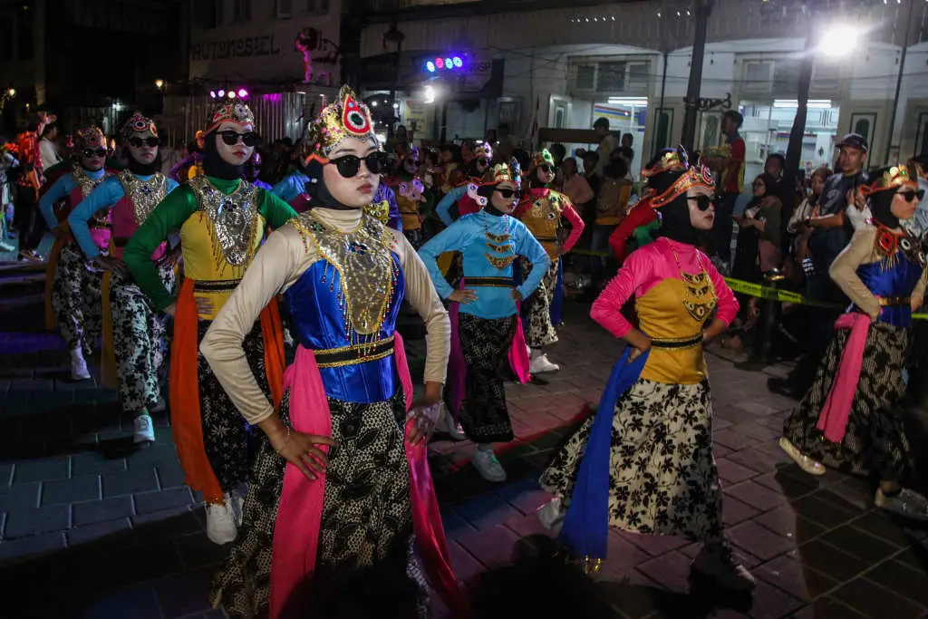 Semarak Kirab Budaya...