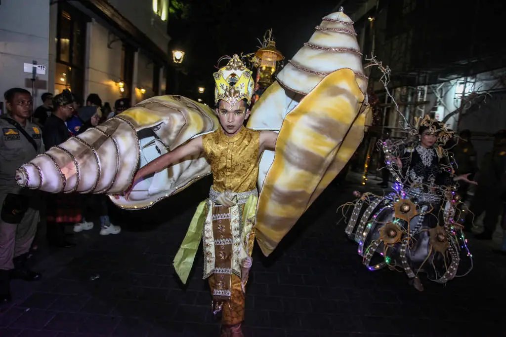 Semarak Kirab Budaya...